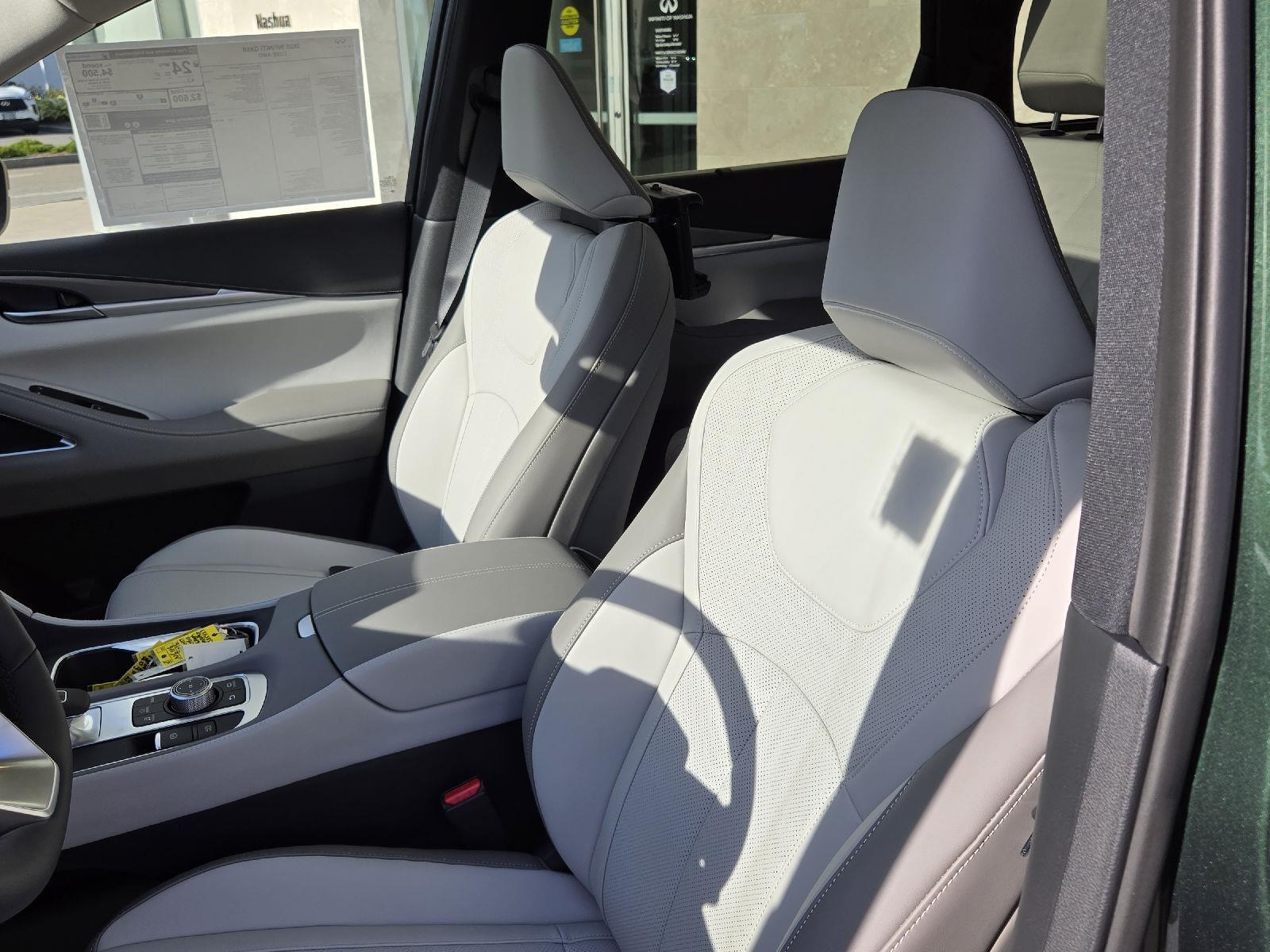 2026 Infiniti QX60 Luxe AWD photo 6