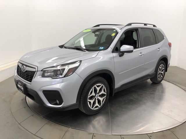 2021 Subaru Forester Premium photo 3