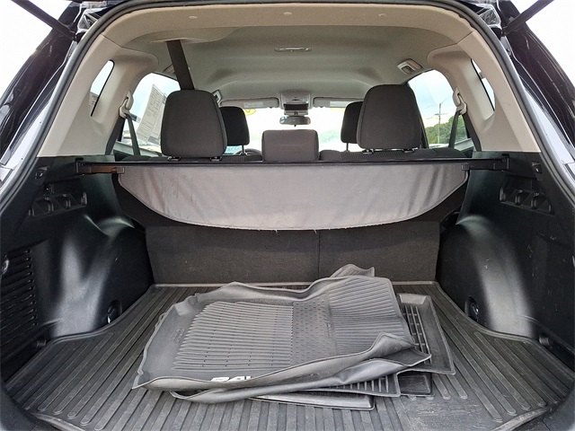 2017 Toyota RAV4 LE photo 30