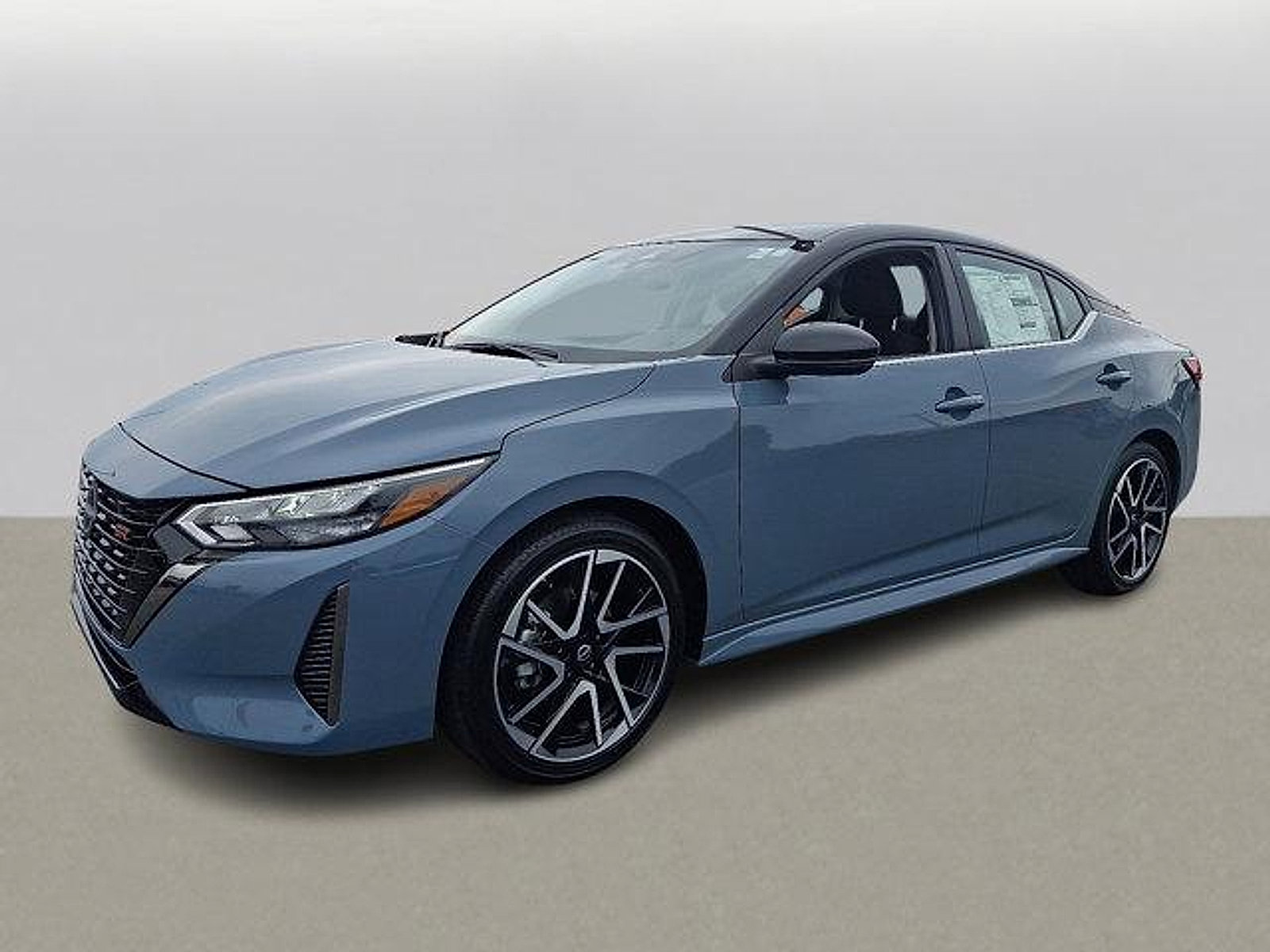 2025 Nissan Sentra SR photo 2