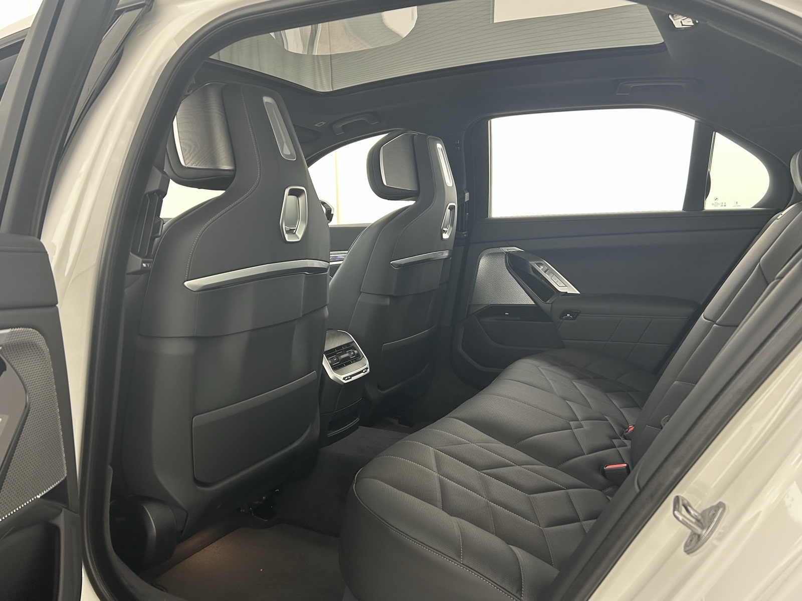 2025 Bmw 760i photo 31