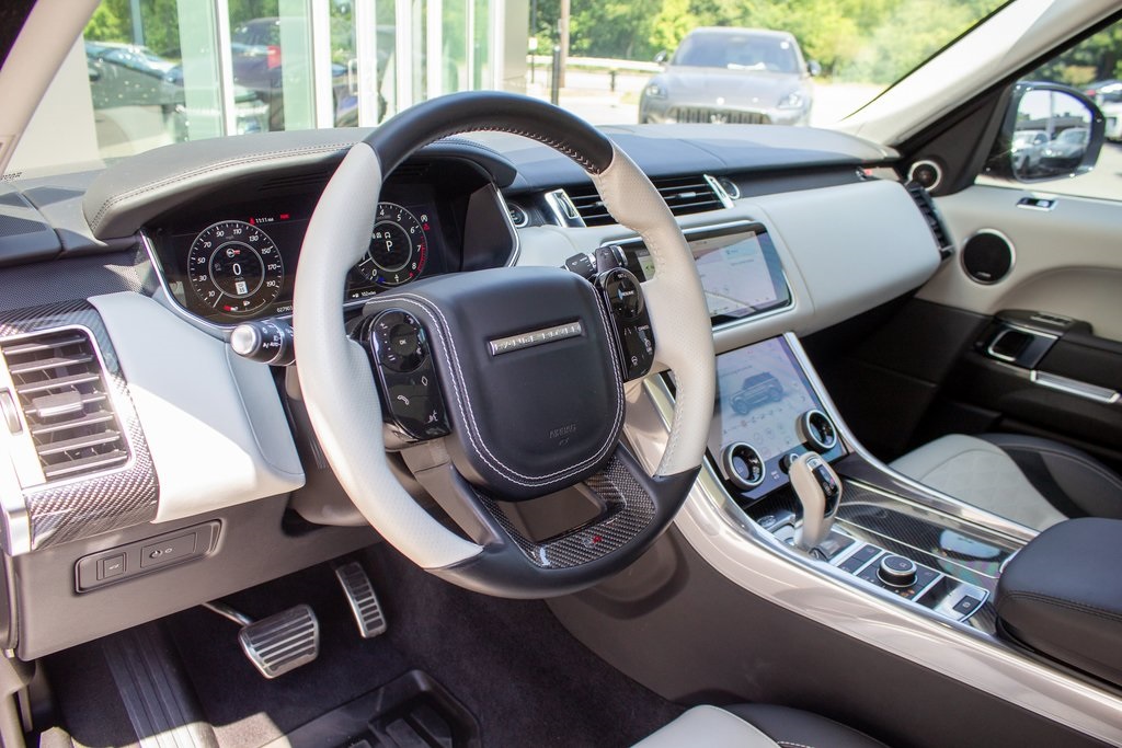 2022 Land Rover Range Rover Sport SVR photo 11