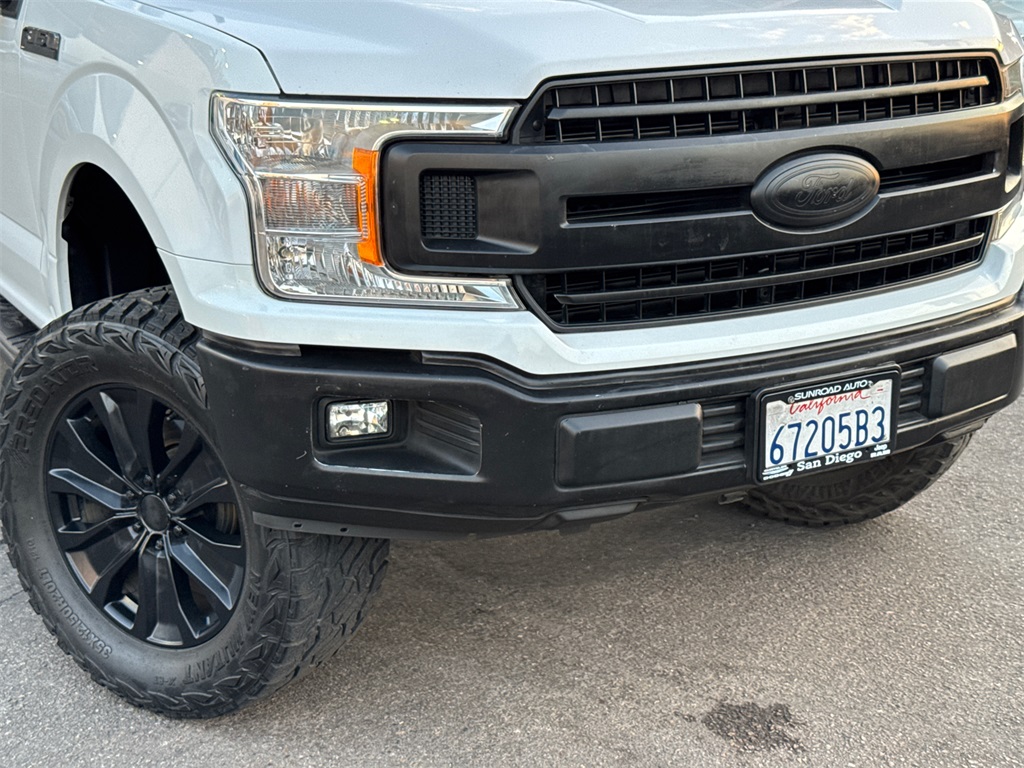2019 Ford F-150 XLT photo 2