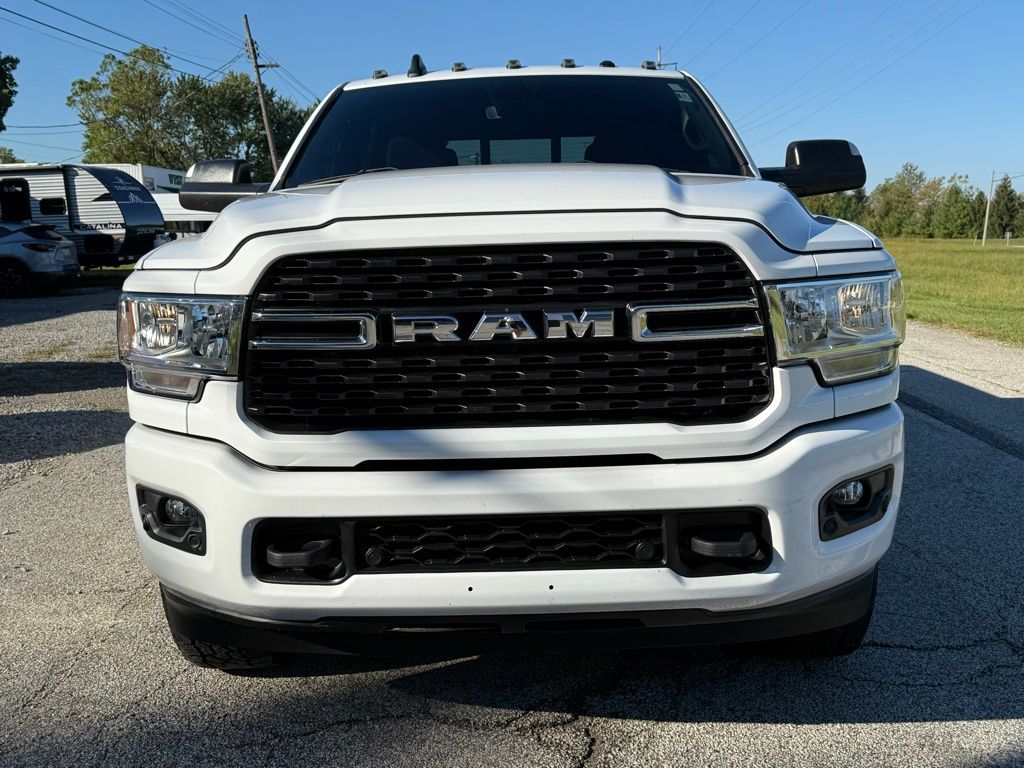 2022 Ram 3500 Big Horn Lone Star photo 3
