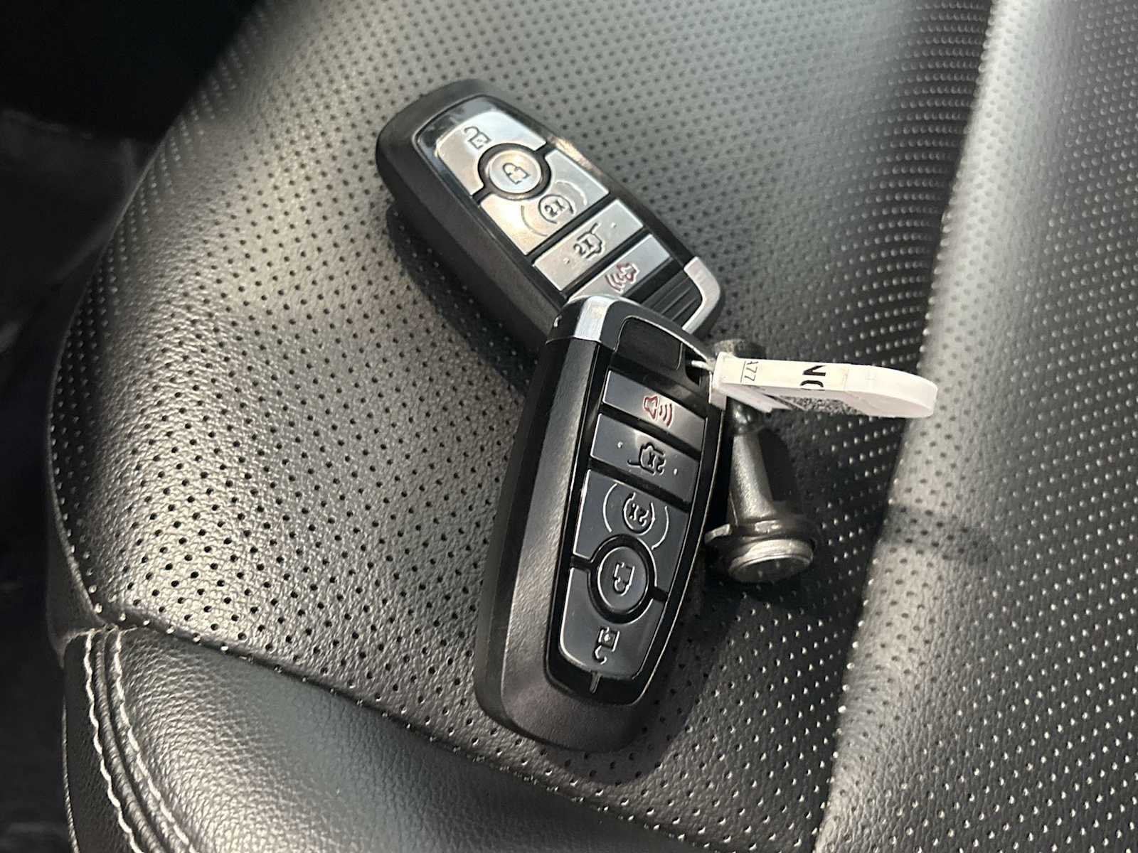 2022 Ford Escape SEL Plug-In Hybrid photo 26