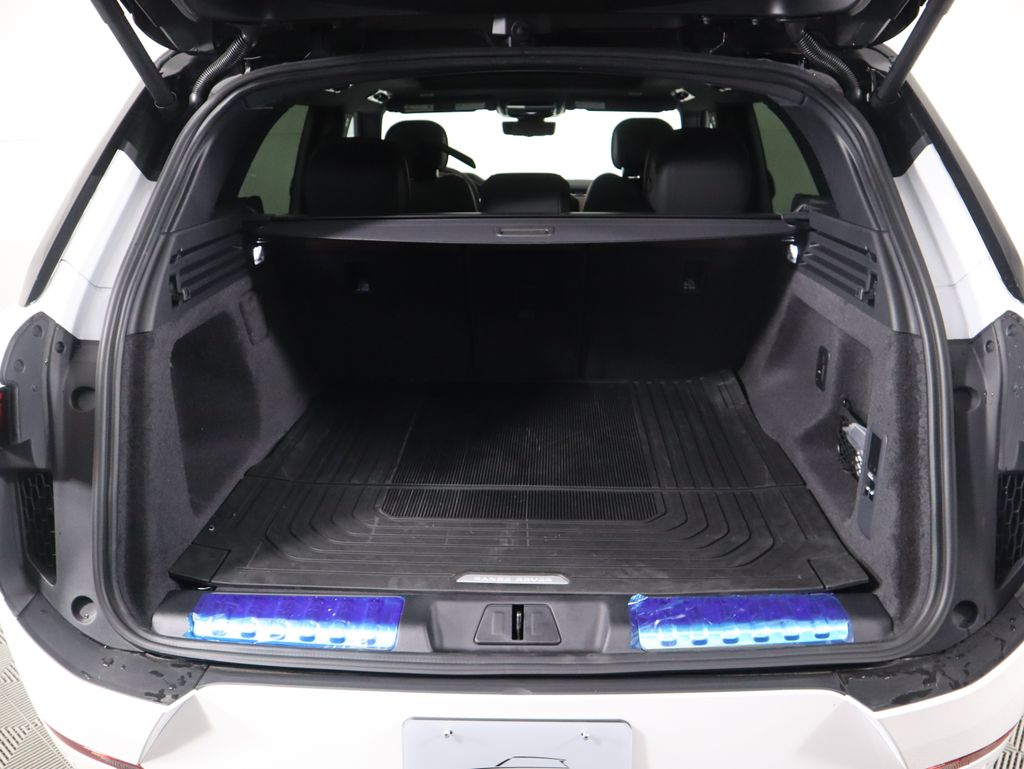 2025 Land Rover Range Rover Sport SE photo 26