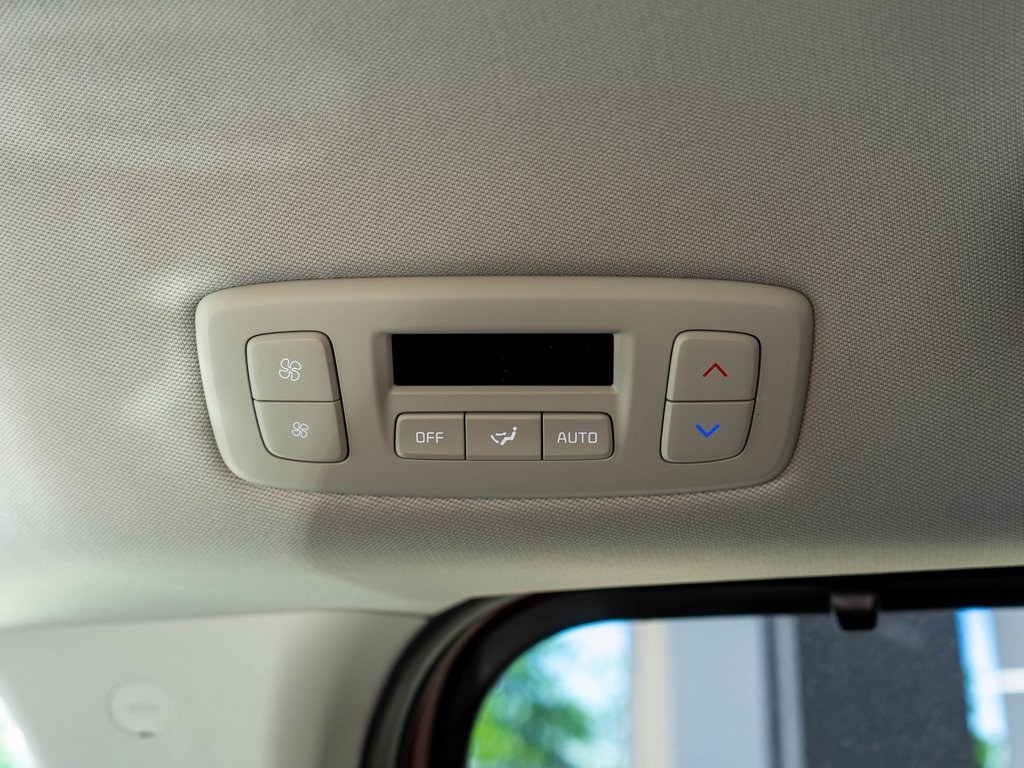 2026 Kia Carnival EX photo 14