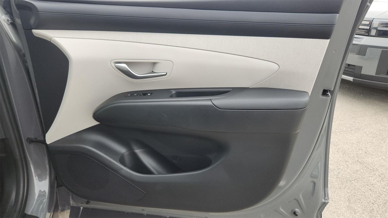 2025 Hyundai Tucson SEL Convenience photo 20