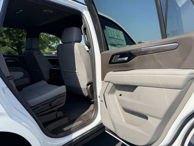 2025 Chevrolet Tahoe Z71 photo 12