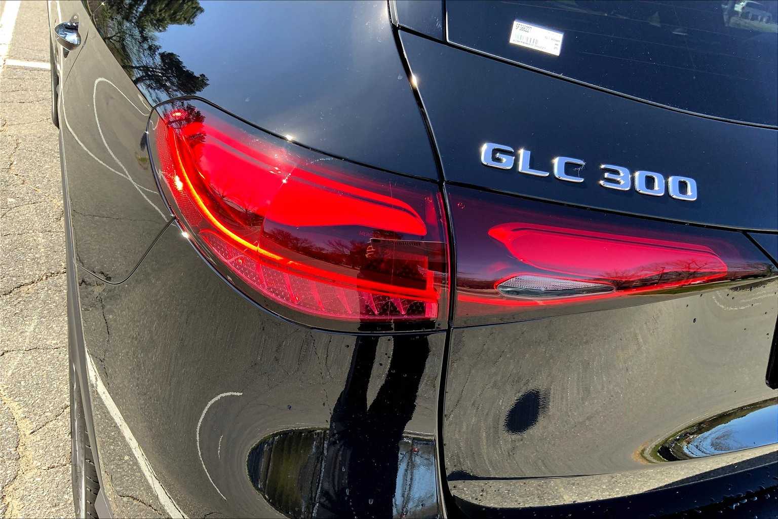 2025 Mercedes Benz GLC 300 4MATIC photo 18