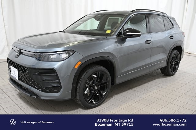 2026 Volkswagen Tiguan SE R-LINE BLACK's photo