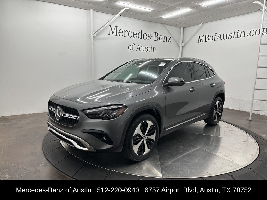 2025 Mercedes Benz GLA 250 photo 3