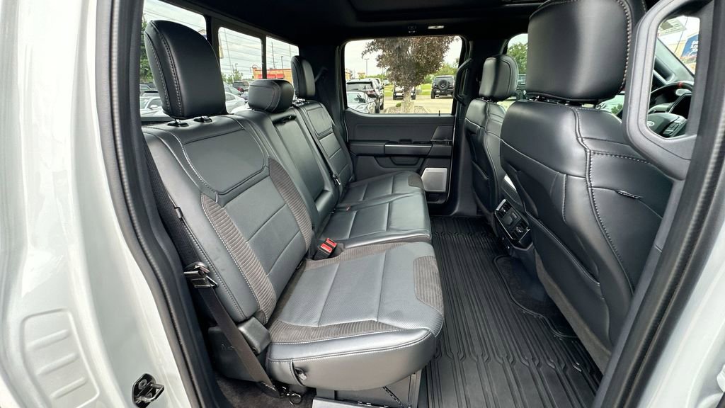 2023 Ford F-150 Raptor photo 27