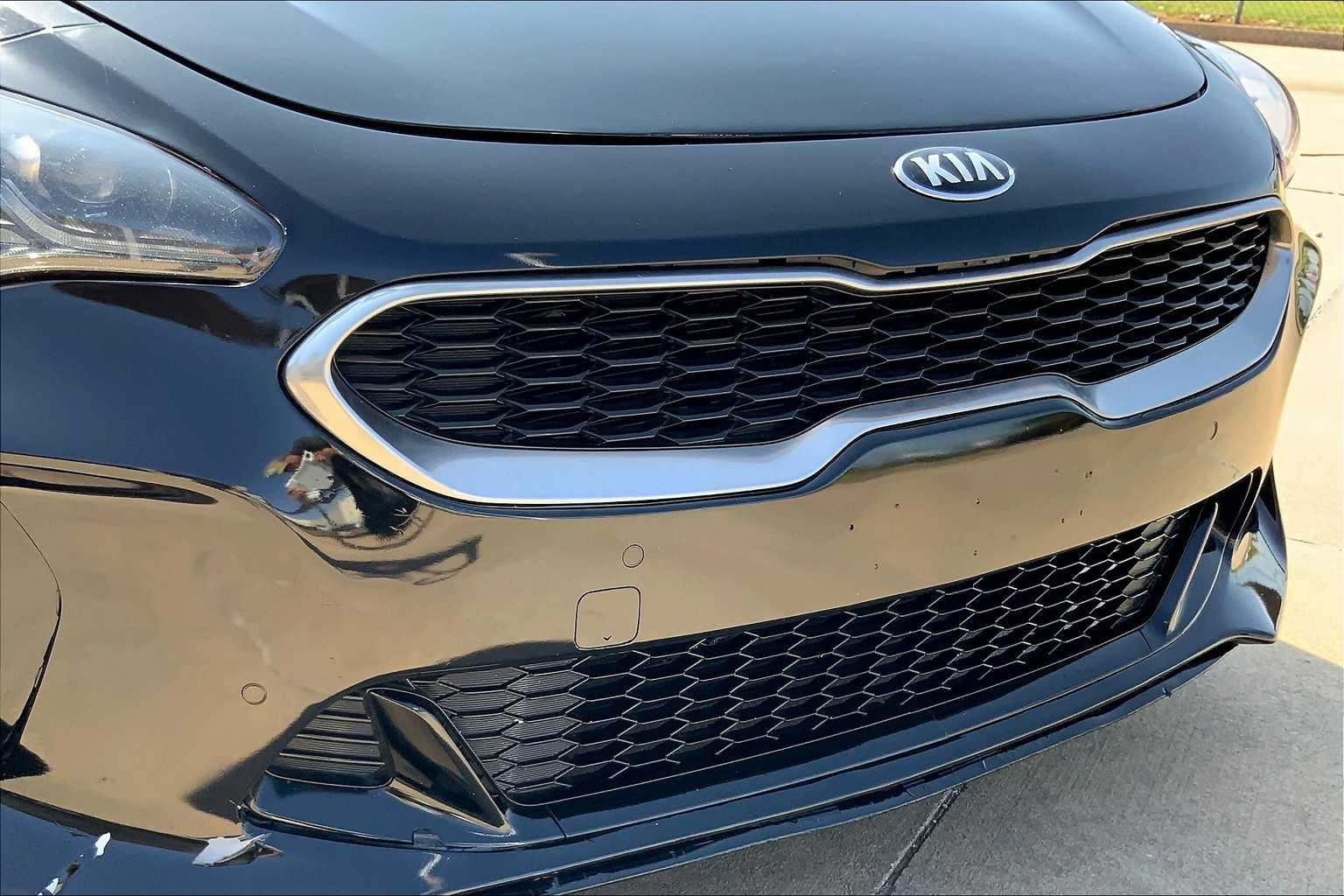 2018 Kia Stinger Premium photo 27
