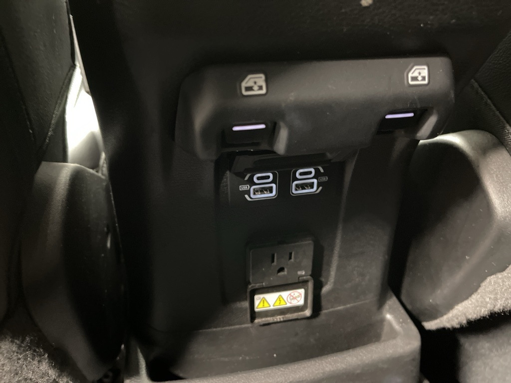 2023 Jeep Wrangler Sahara 4xe photo 24