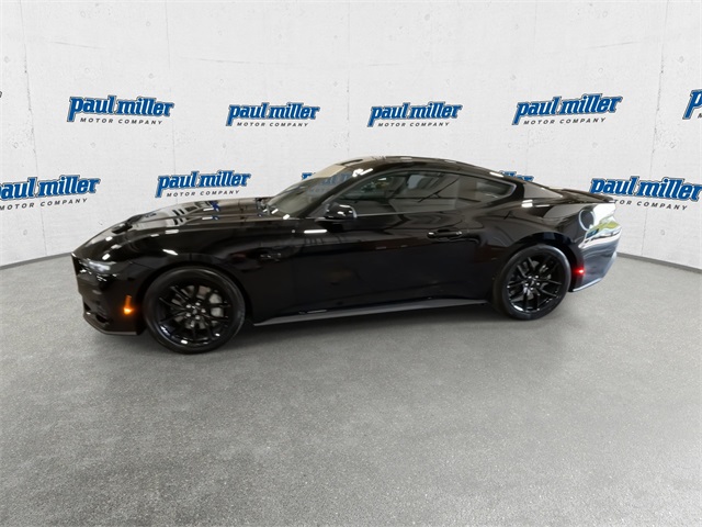2025 Ford Mustang GT photo 6