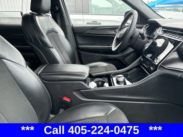 2023 Jeep Grand Cherokee Altitude photo 16