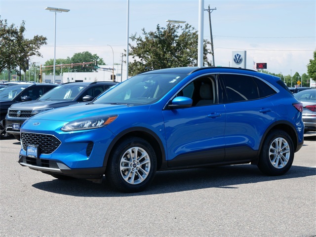 2020 Ford Escape SE photo 3