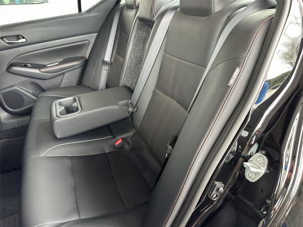 2023 Nissan Altima 2.5 SR photo 25
