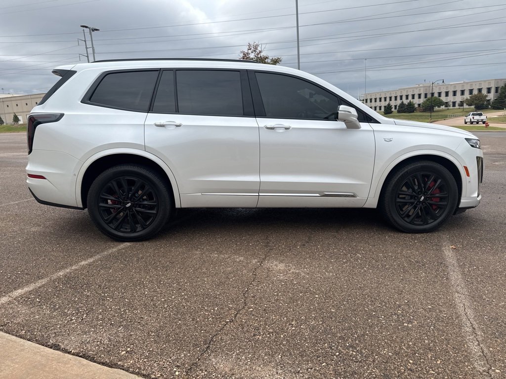 2022 Cadillac XT6 Sport photo 3