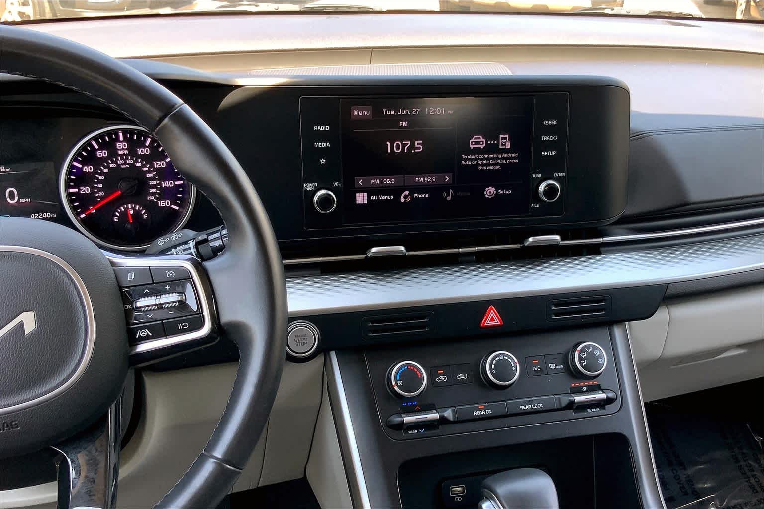 2022 Kia Carnival LX photo 6