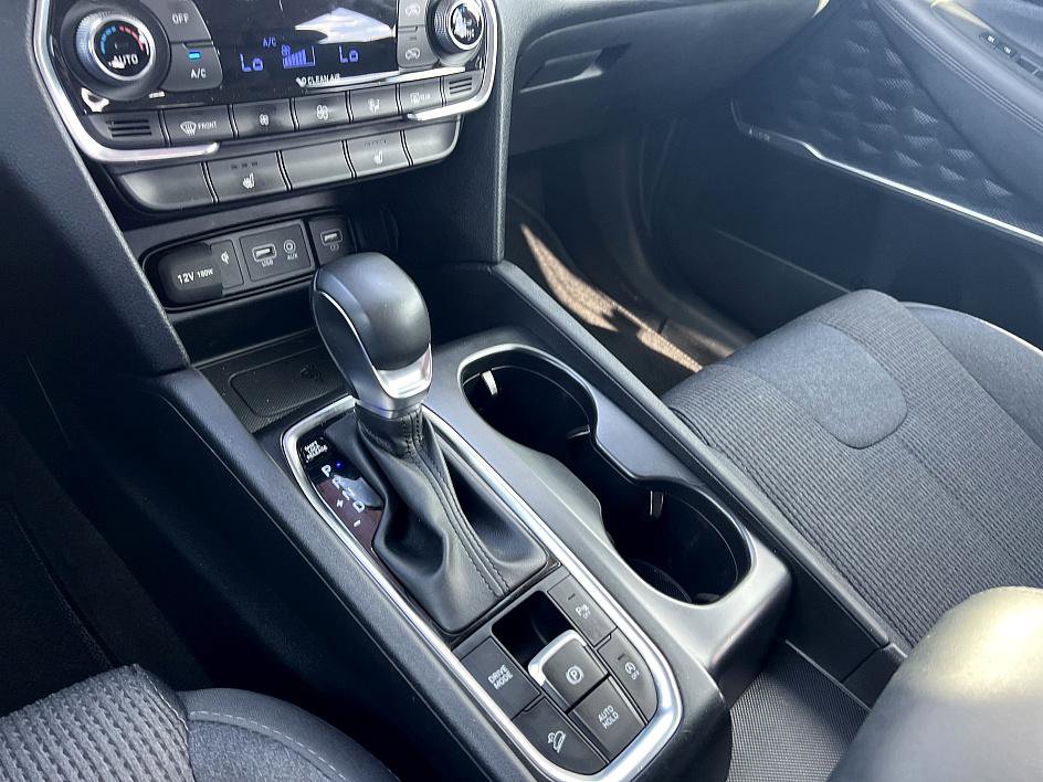 2020 Hyundai Santa Fe SEL photo 24
