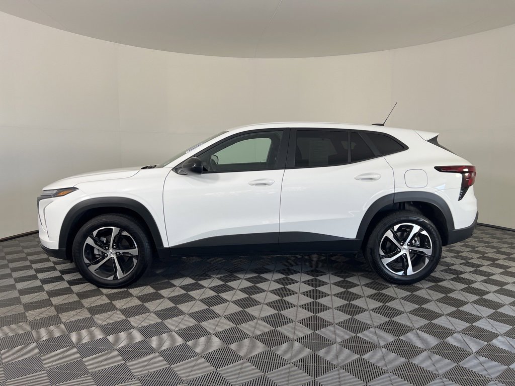2025 Chevrolet Trax photo 24