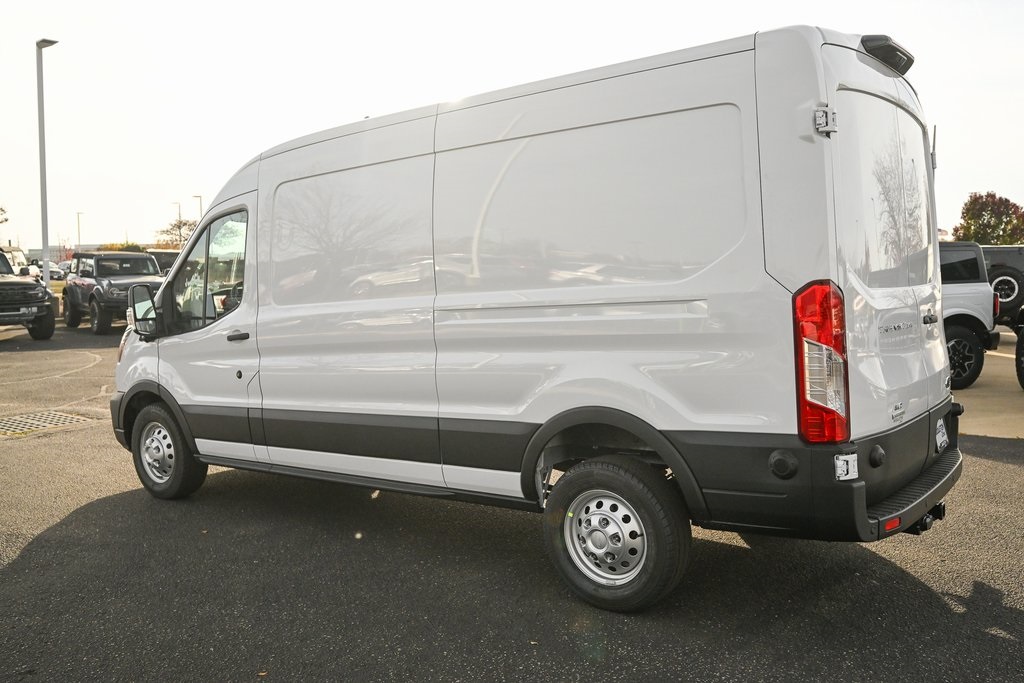 2024 Ford Transit photo 5