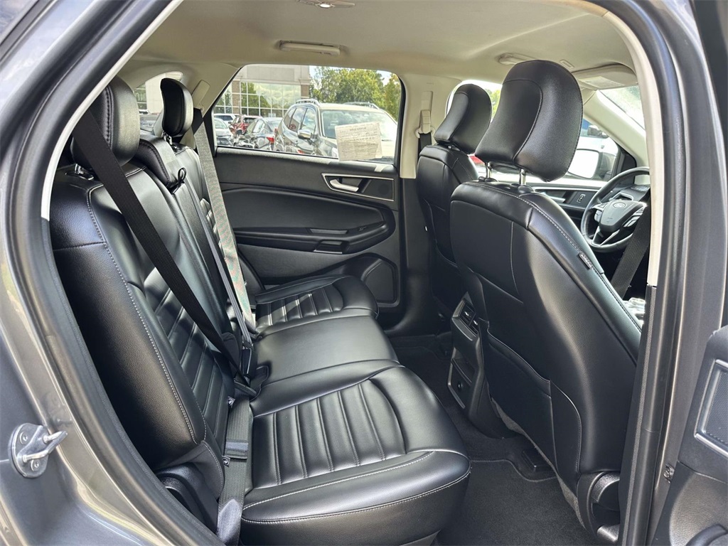 2024 Ford Edge SEL photo 12