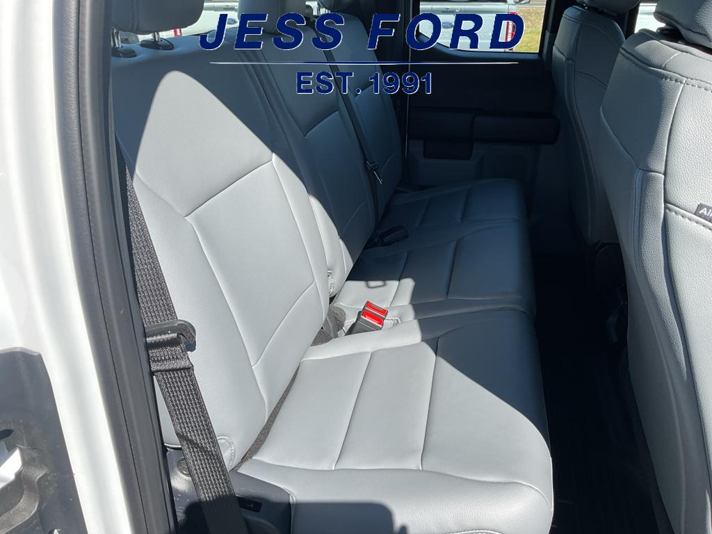 2025 Ford F-250 XL photo 9