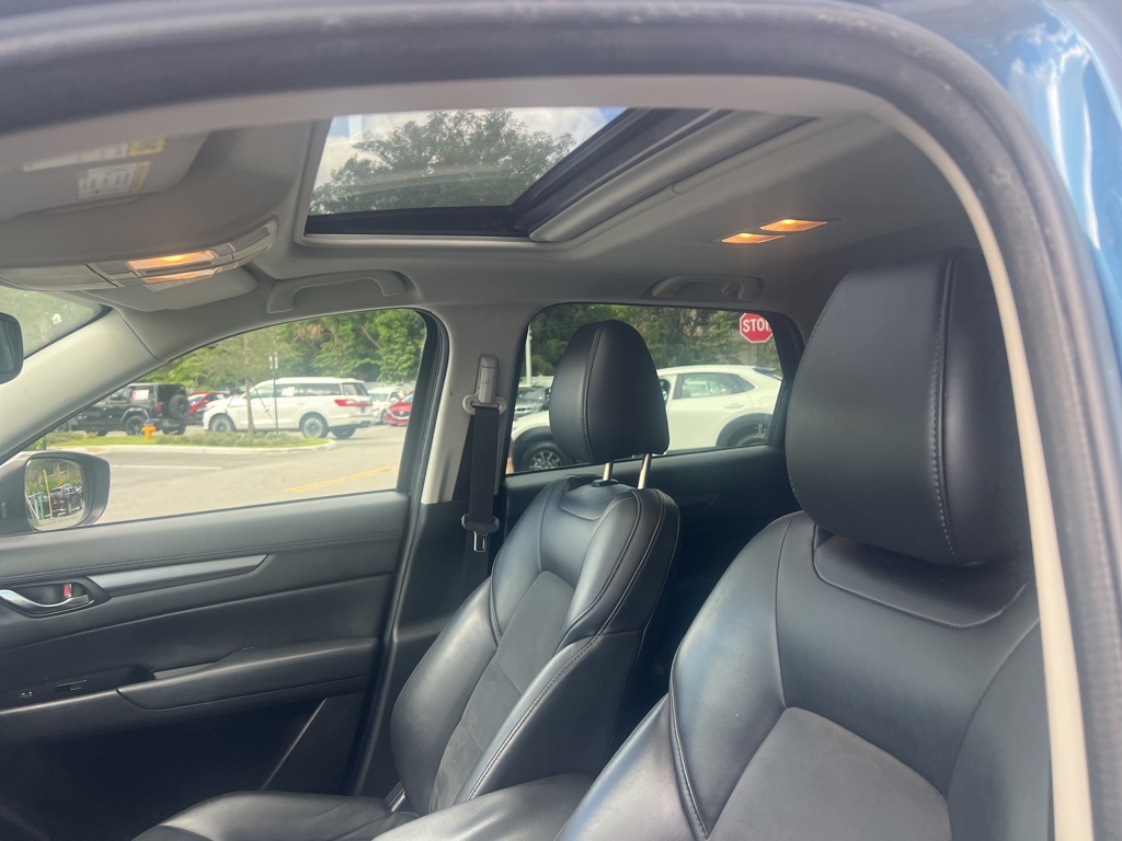 2017 Mazda CX-5 Touring photo 13