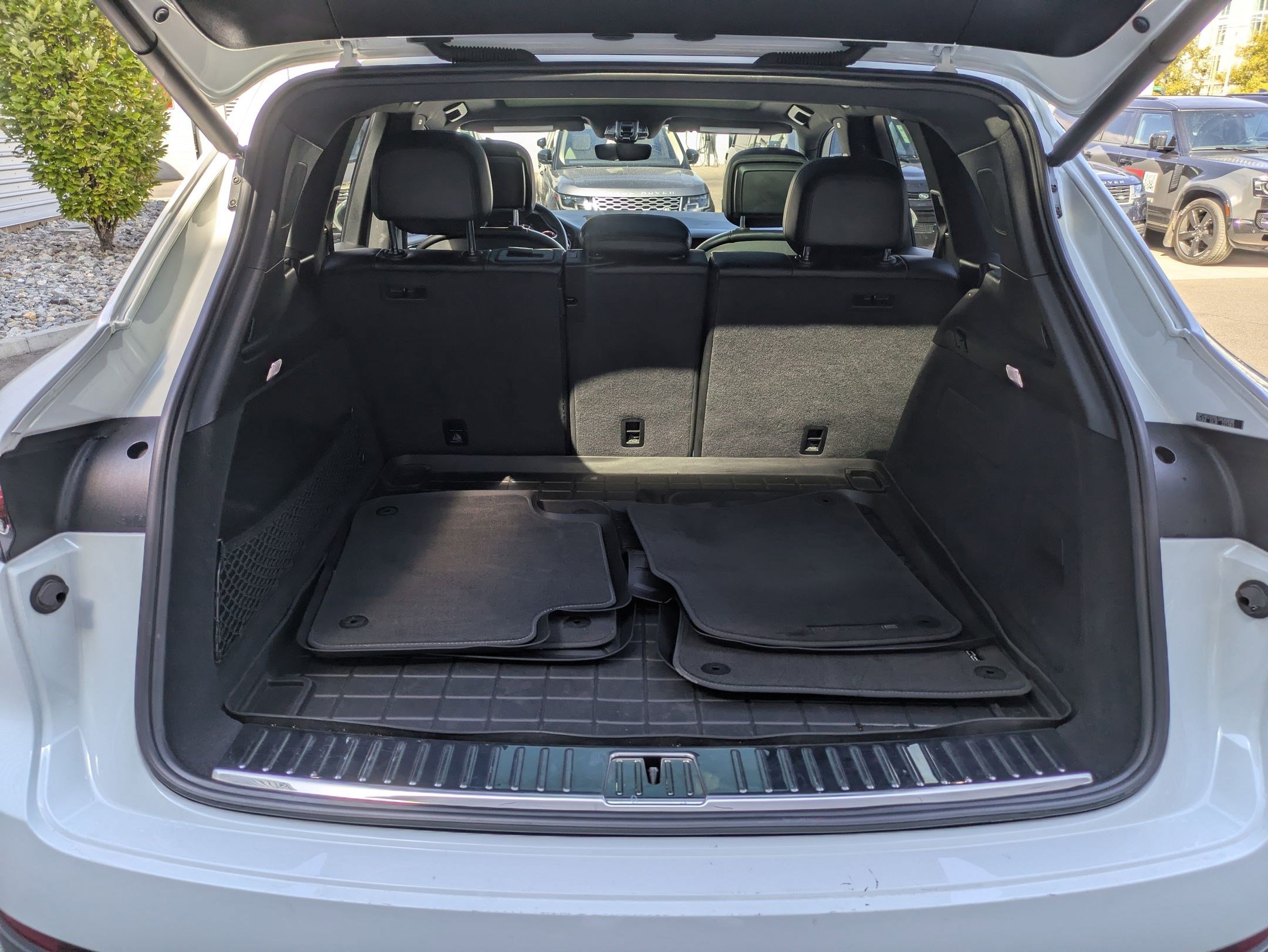 2020 Porsche Cayenne photo 30