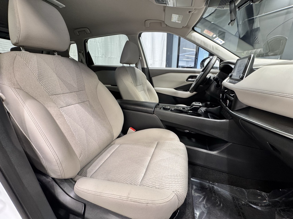 2025 Nissan Rogue SV AWD photo 26
