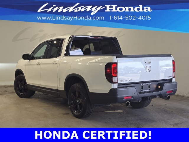 2022 Honda Ridgeline Black Edition photo 2
