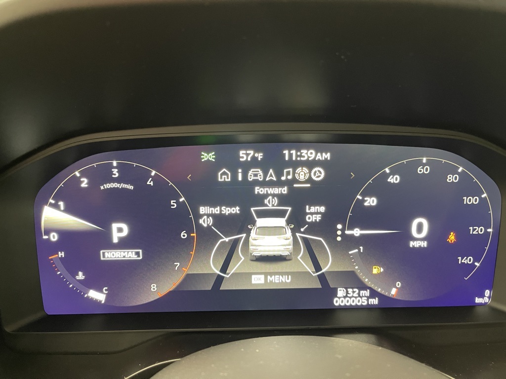 2025 Mitsubishi Outlander SE photo 5