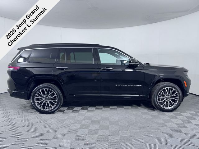 2025 Jeep Grand Cherokee L Summit Reserve photo 6