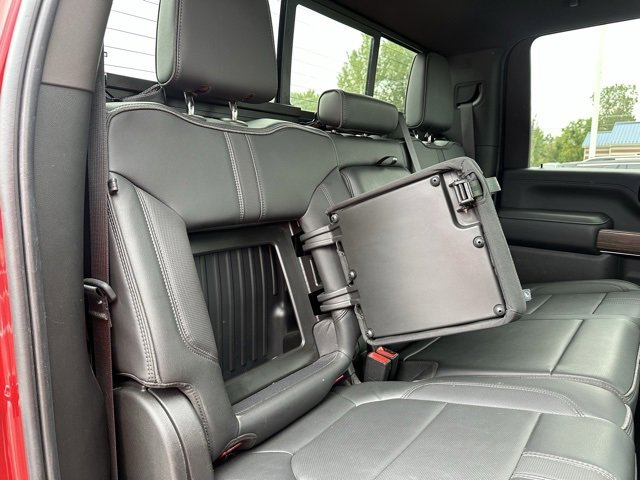 2023 Chevrolet Silverado 2500HD High Country photo 13