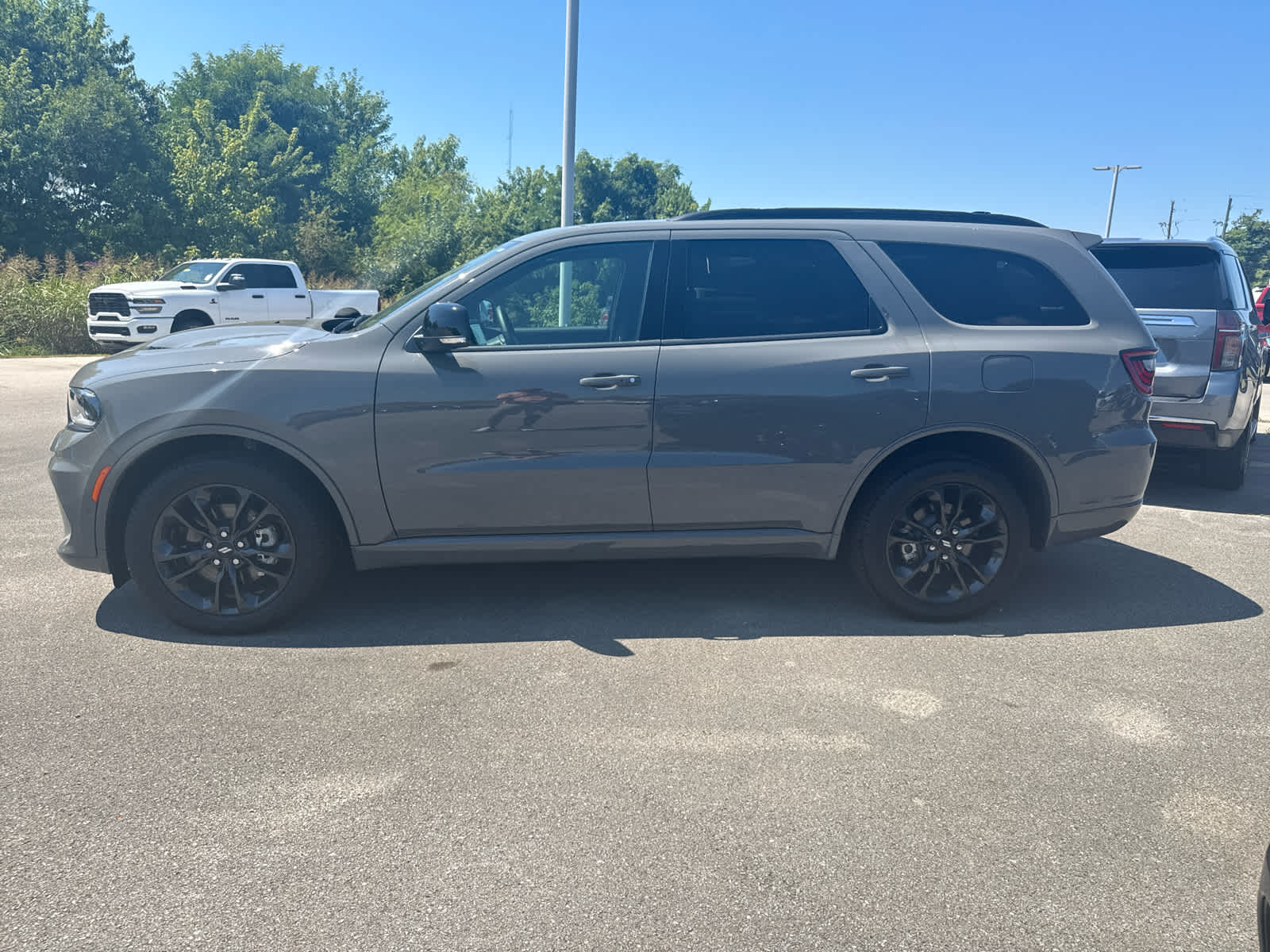 2025 Dodge Durango GT Plus photo 2