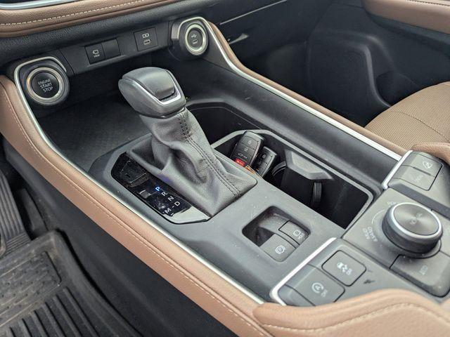 2024 Toyota Grand Highlander XLE photo 24