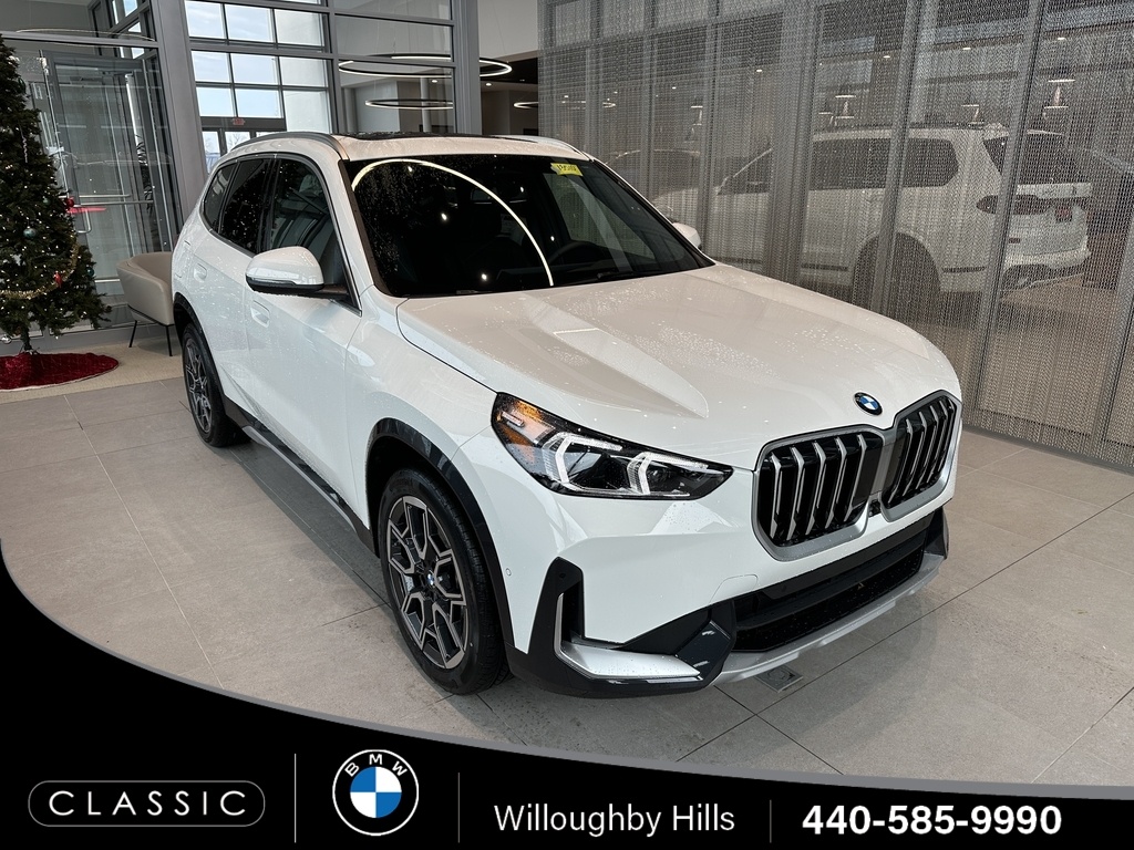 2026 BMW X1 28i's photo