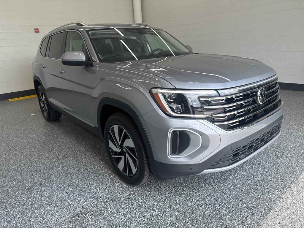 2026 Volkswagen Atlas SEL photo 5