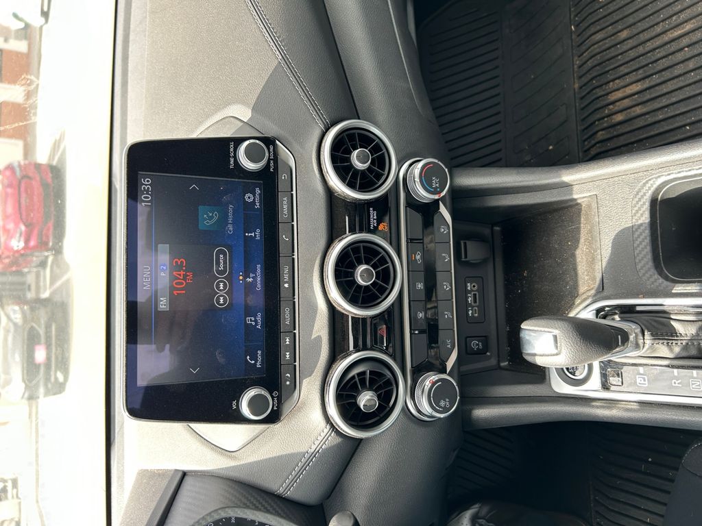 2025 Nissan Sentra SV photo 11