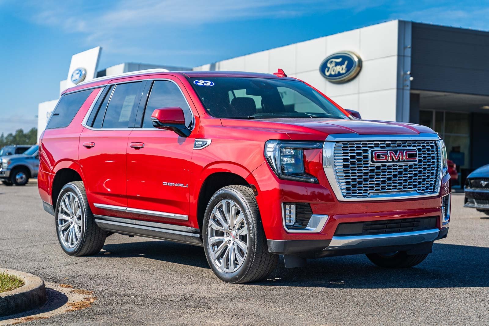 2023 GMC Yukon Denali's photo