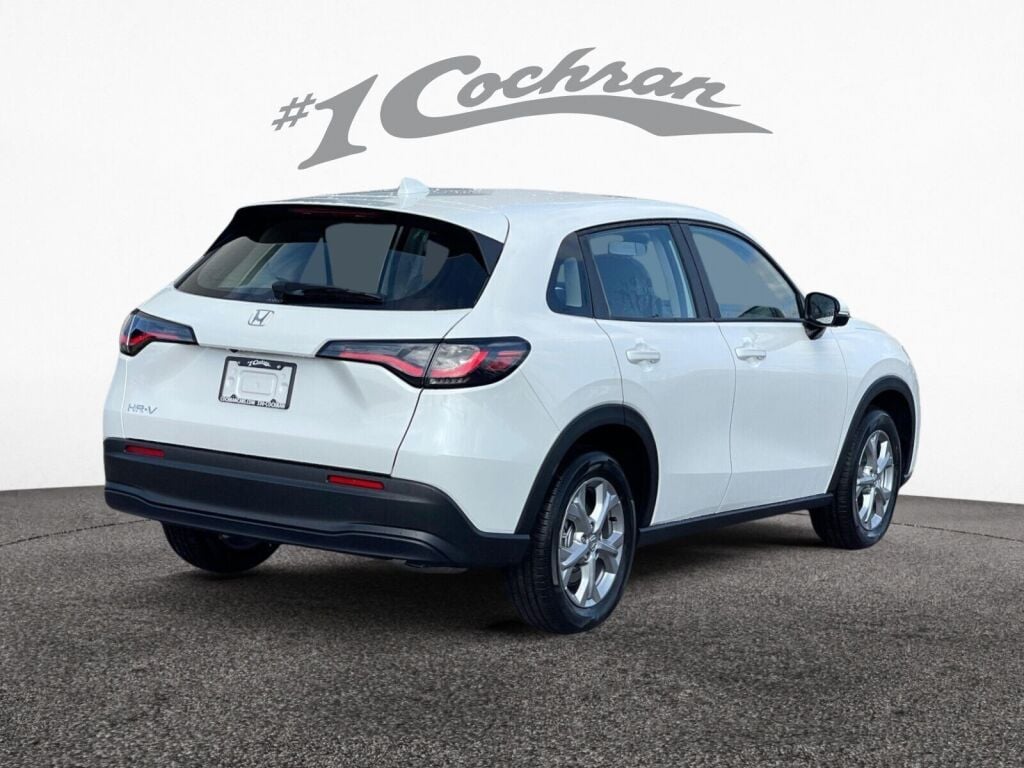 2026 Honda HR-V LX photo 3