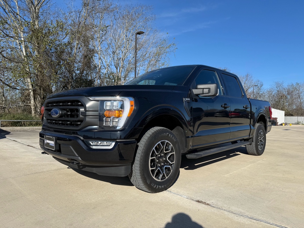 2022 Ford F-150 XLT's photo