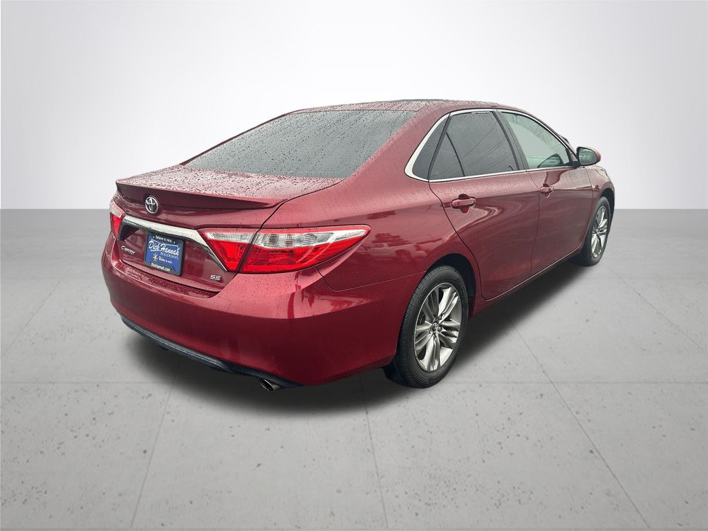 2017 Toyota Camry SE photo 7