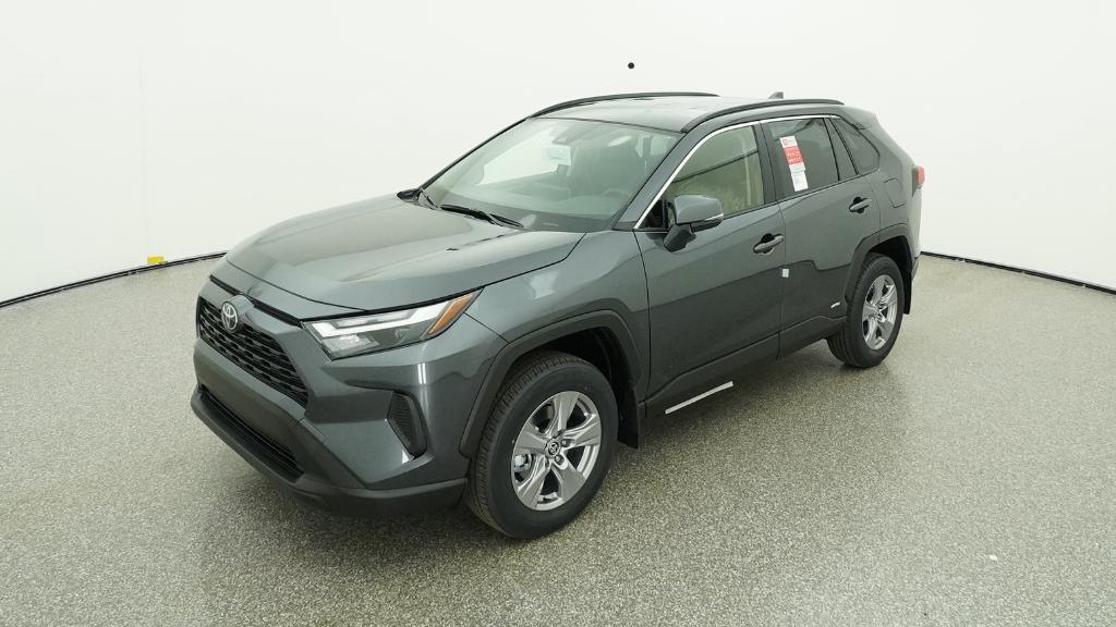 2025 Toyota RAV4 XLE's photo