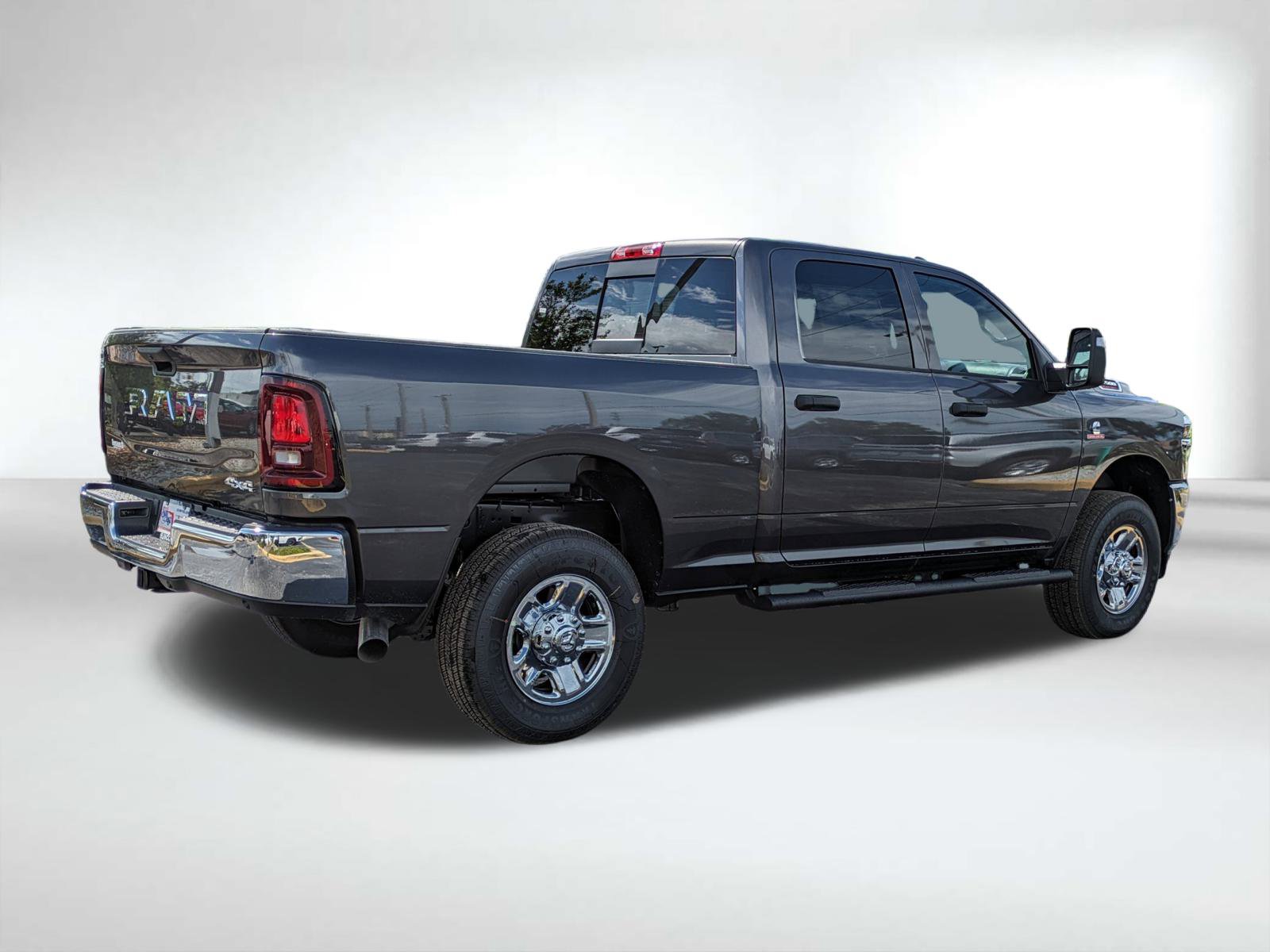 2025 Ram 2500 Tradesman photo 4