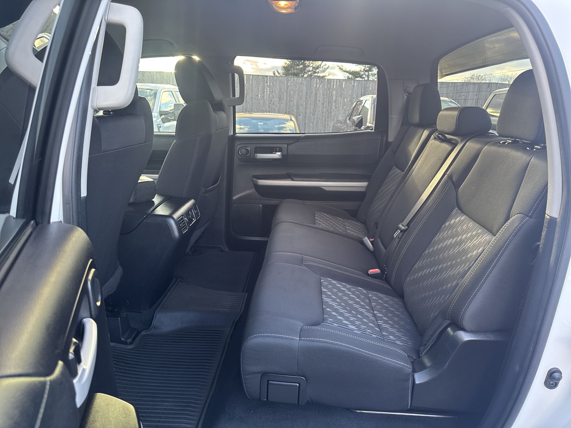 2021 Toyota Tundra SR5 Grade photo 4