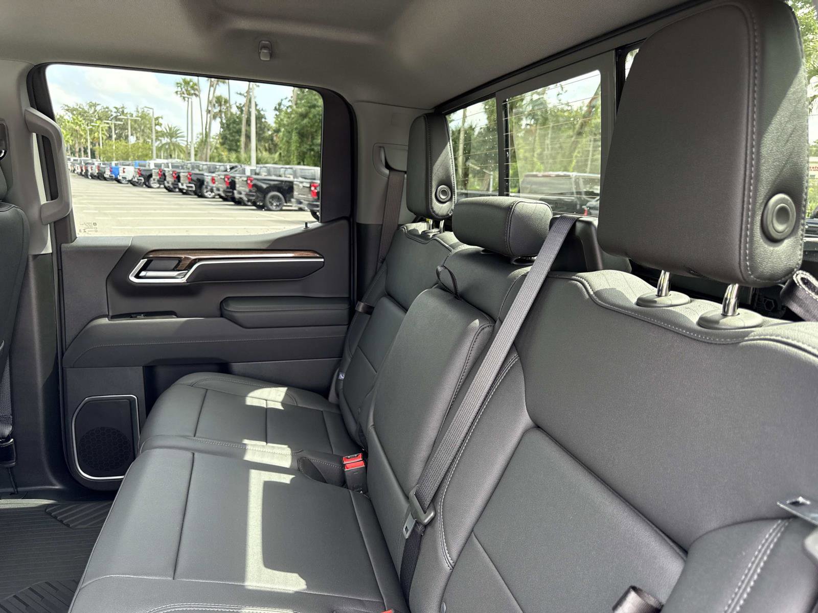 2026 Chevrolet Silverado 1500 RST photo 8